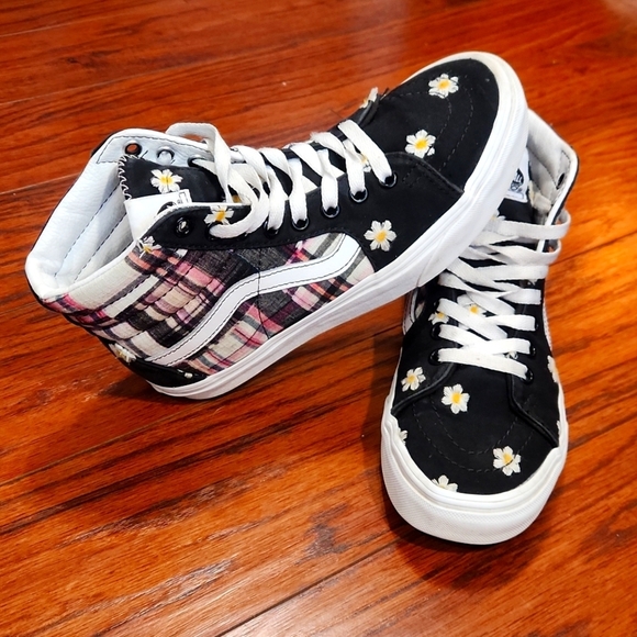 VANS Floral Plaid Patchwork HiTop Sneakers - Picture 6 of 7